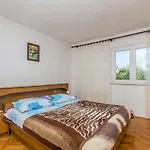 Annie Apartment